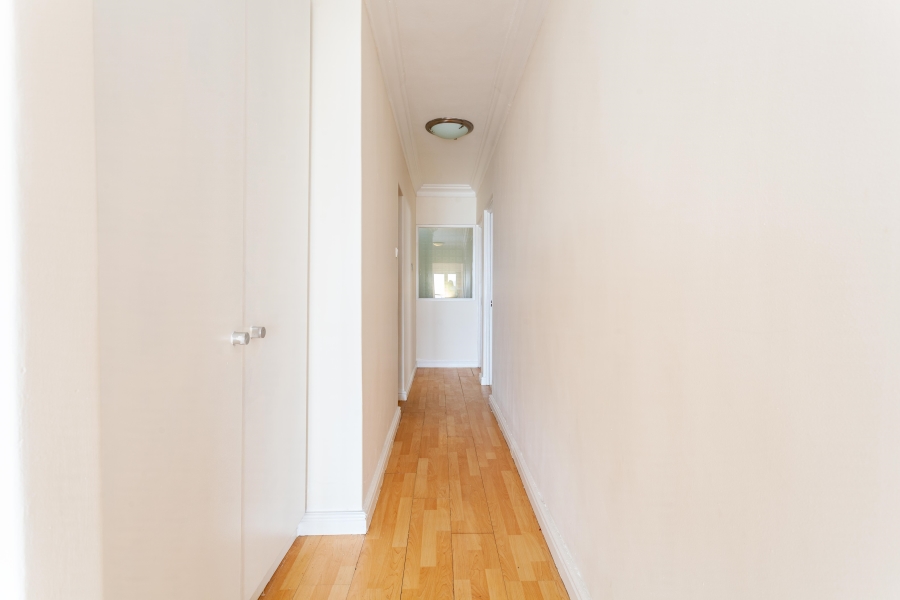 3 Bedroom Property for Sale in Sea Point Western Cape